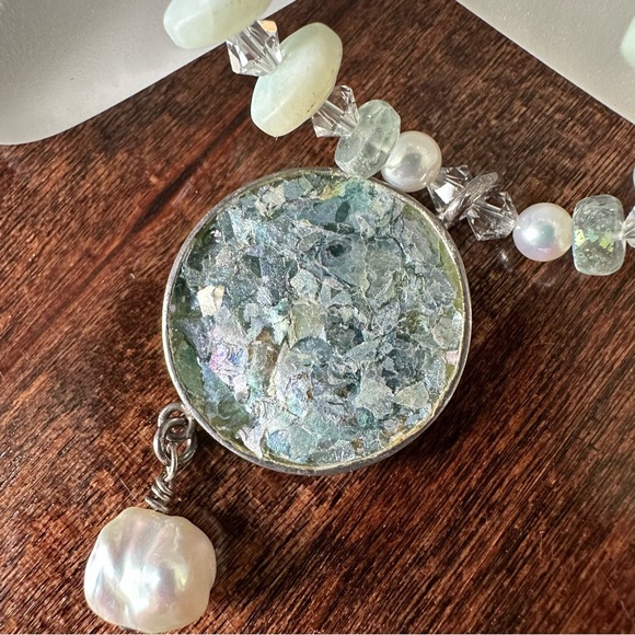 Italian made Roman glass beaded necklace, 22in - Picture 4 of 9